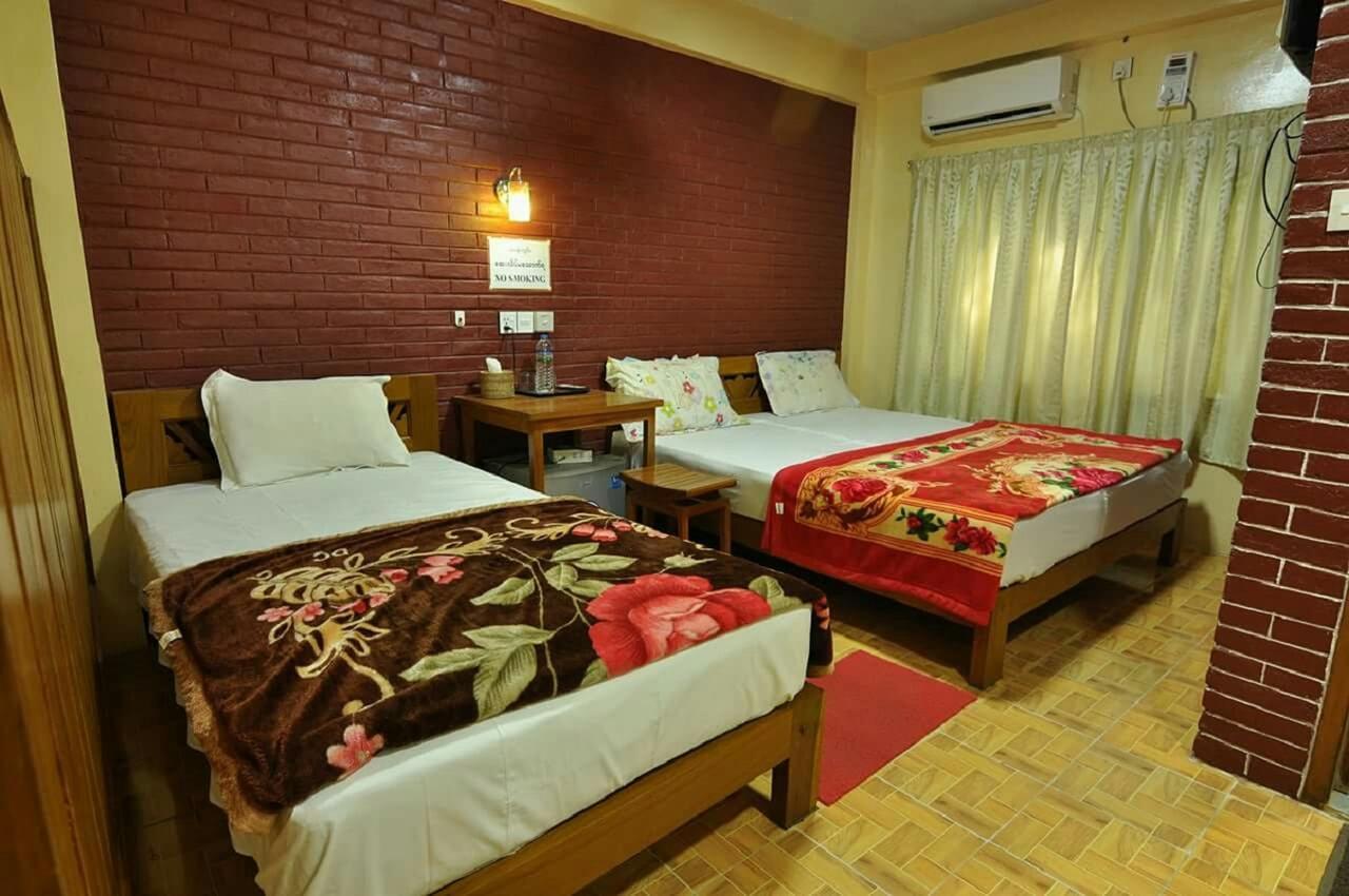 Gold Star Guest House Nyaung-U Ngoại thất bức ảnh